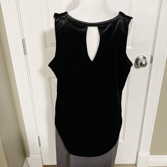 OLD NAVY Black velvet sleeveless v-neck stretchy top ~ Goth LARGE XL 1X shirt - Picture 12 of 12